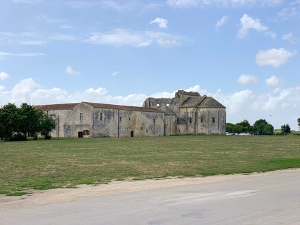 2019-08-10 Abbaye de Trizay
